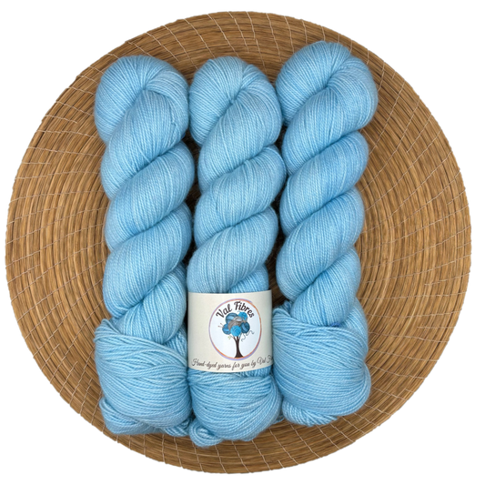 Baby Blue - MCN Fingering - High Twist