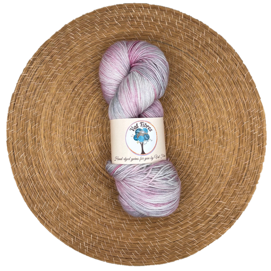 Elegance - MCN Fingering